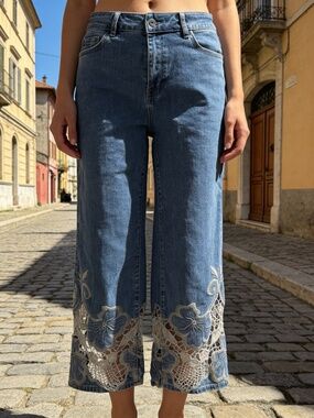 Embellished embroidery jeans